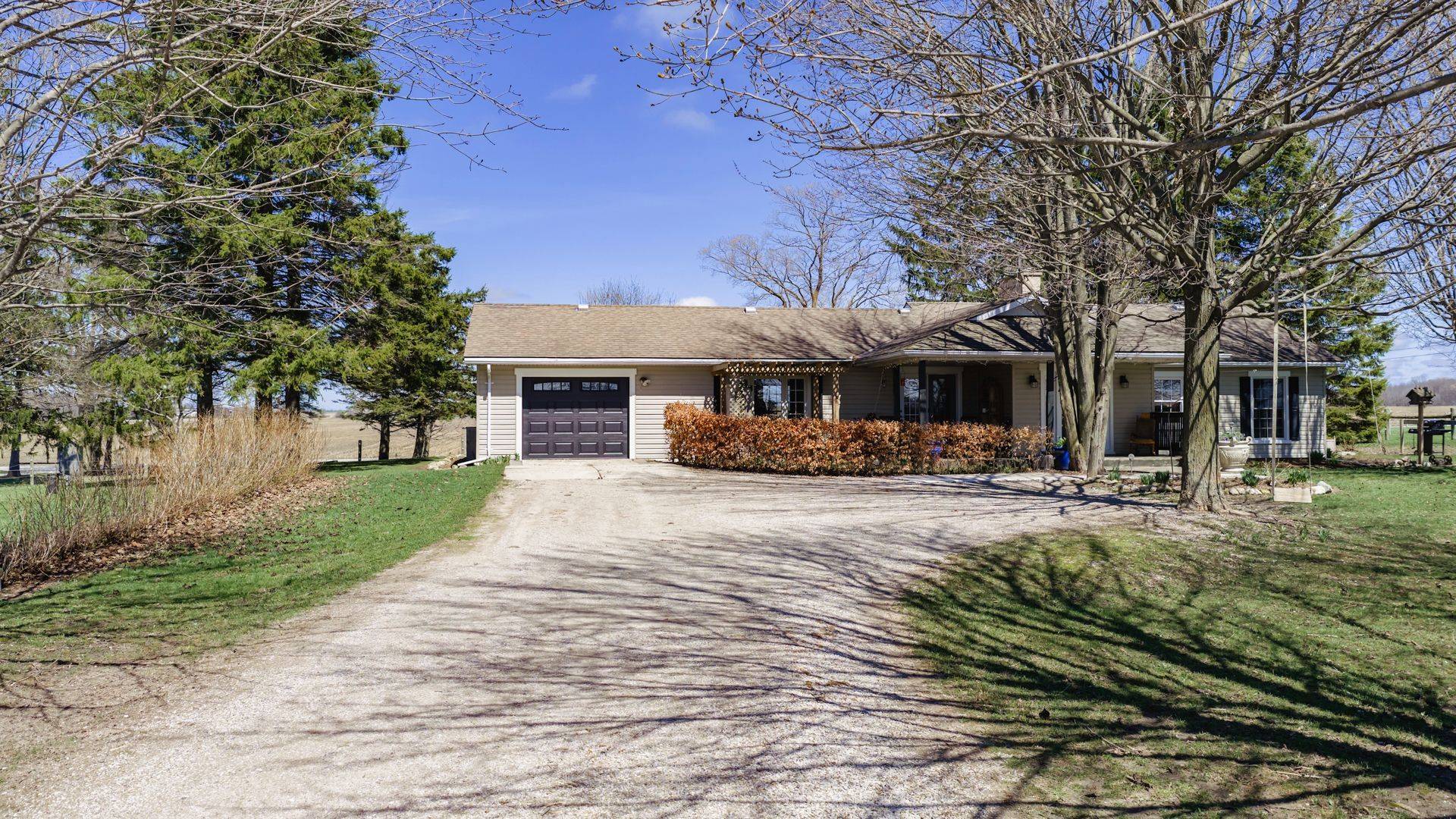 42163 Front RD, Huron East, ON N0K 1W0
