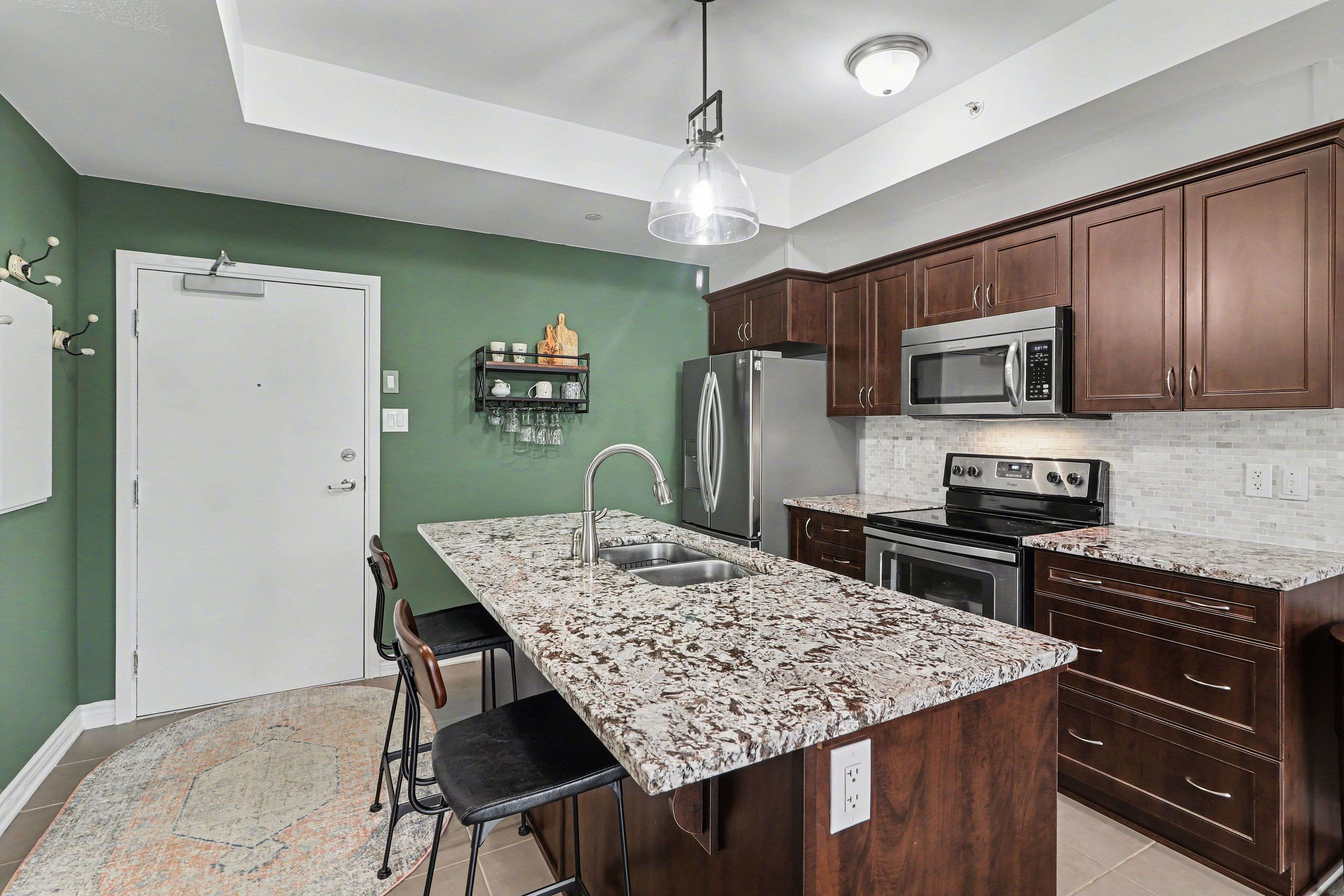 120 Montblanc Private #403, Orleans - Convent Glen And Area, ON K1C 0B1