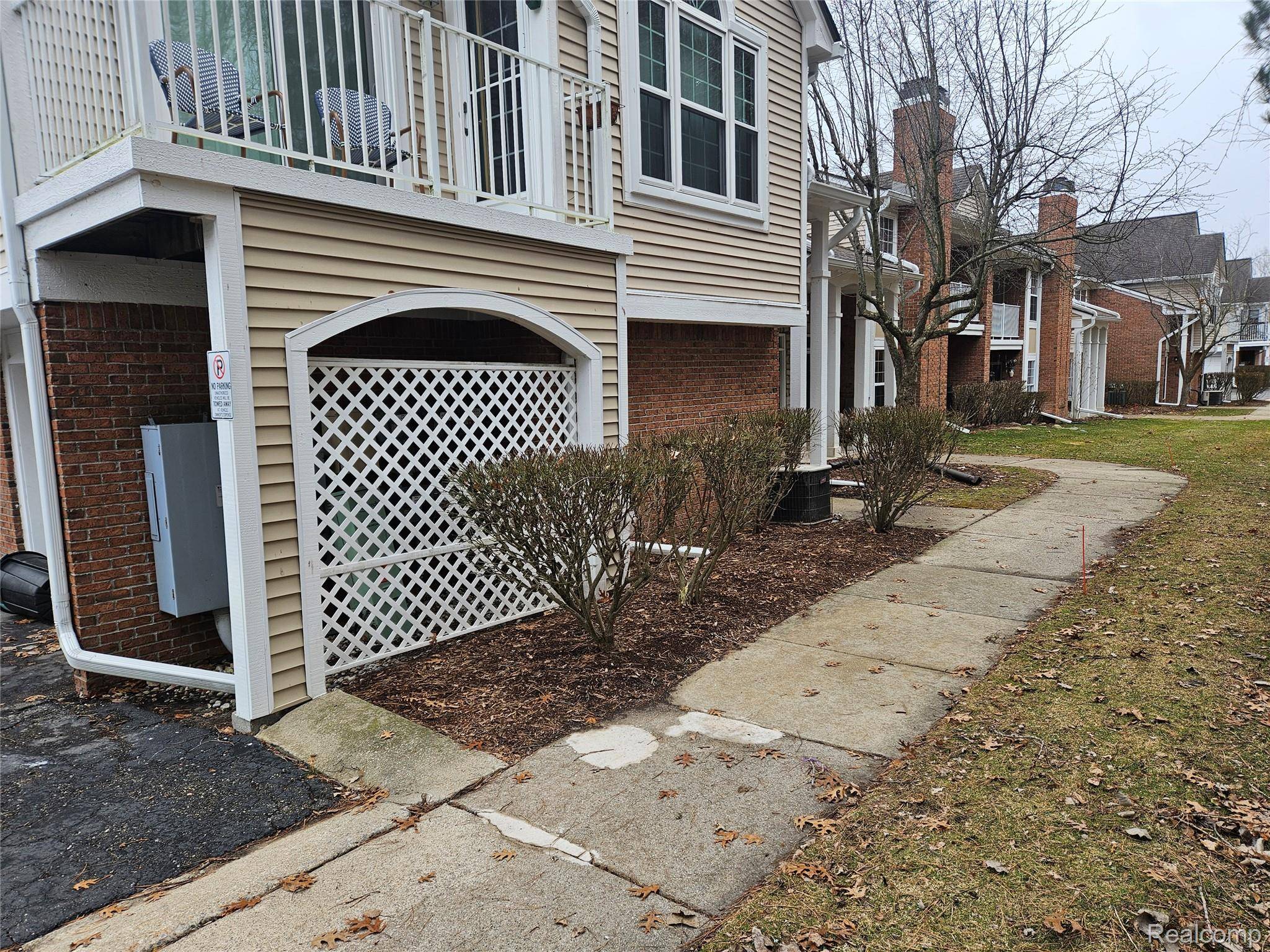 56567 Scotland BLVD, Shelby Charter Township, MI 48316