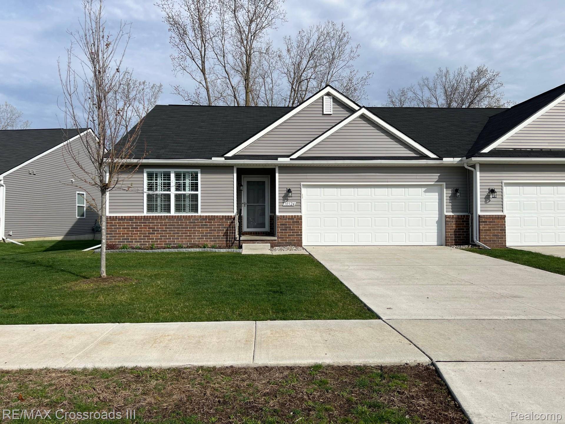 10324 Swan Lake CIR, Ypsilanti Charter Township, MI 48197