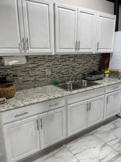 5734 TELEGRAPH RD, Dearborn Heights, MI 48127