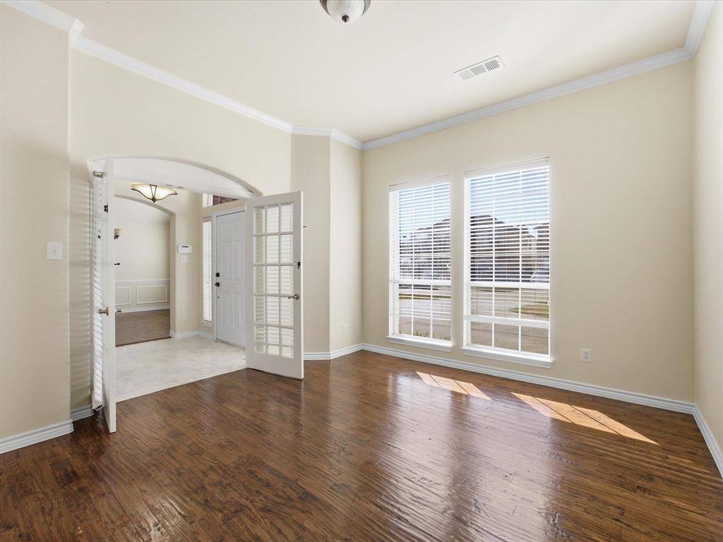 4409 Grassy Glen Drive, Corinth, TX 76208