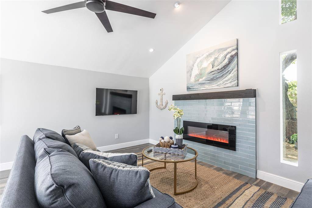 3829 Twin Falls Street, Irving, TX 75062