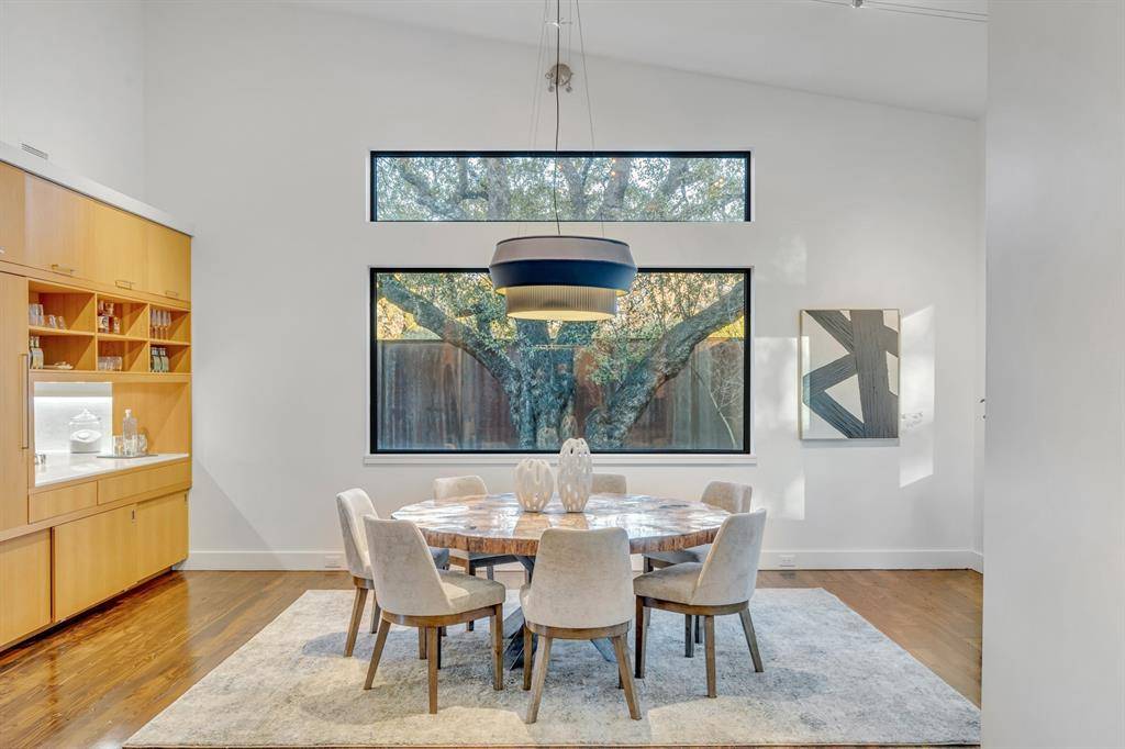 5947 Meadowcrest Drive, Dallas, TX 75230