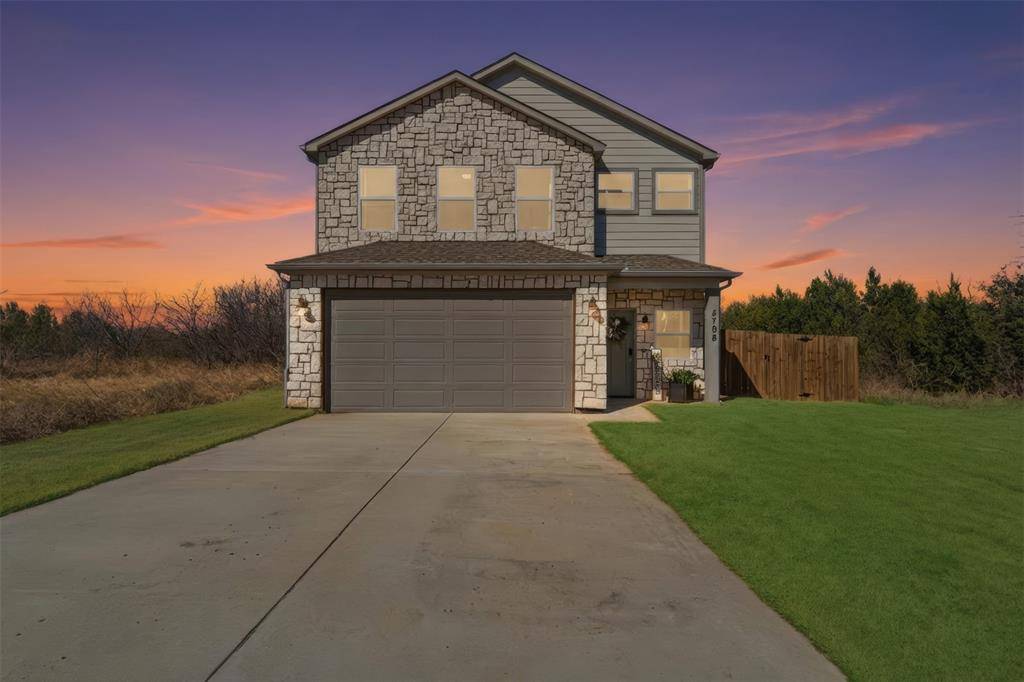 5708 Black Pine, Granbury, TX 76048