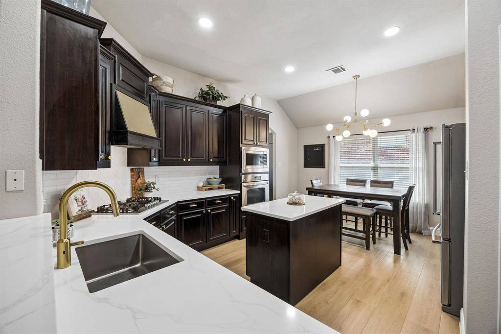 3917 Gatewick Drive, Rockwall, TX 75087