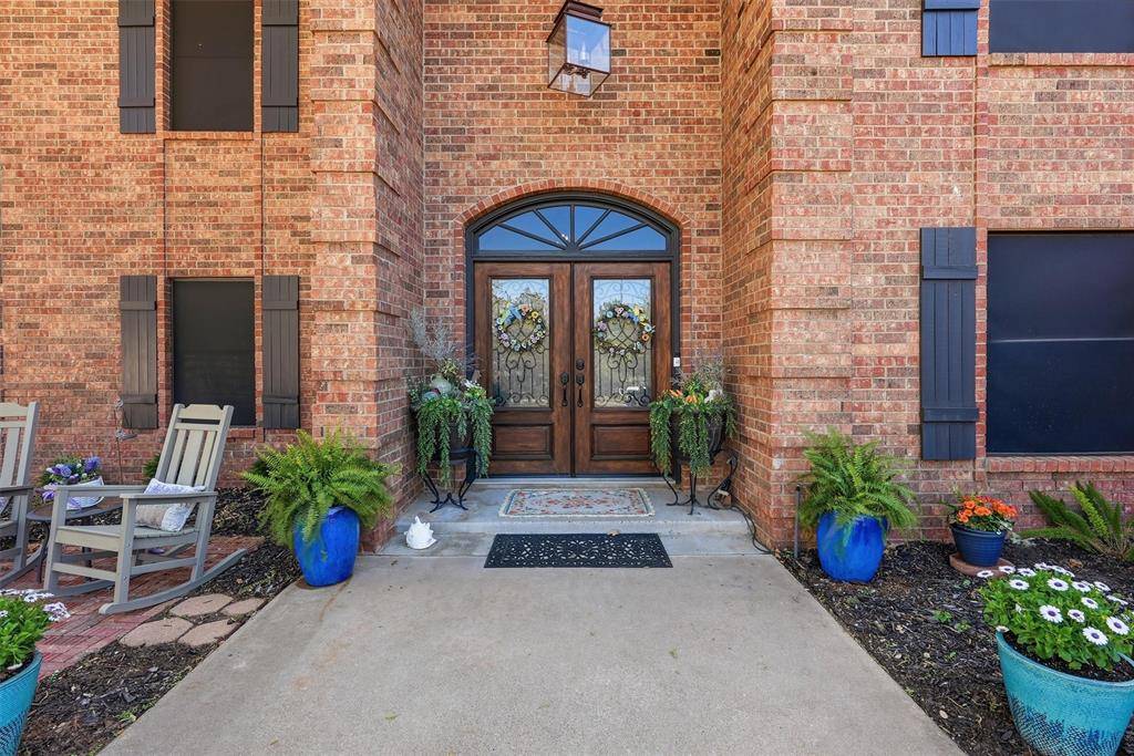 5107 Largo Drive, De Cordova, TX 76049