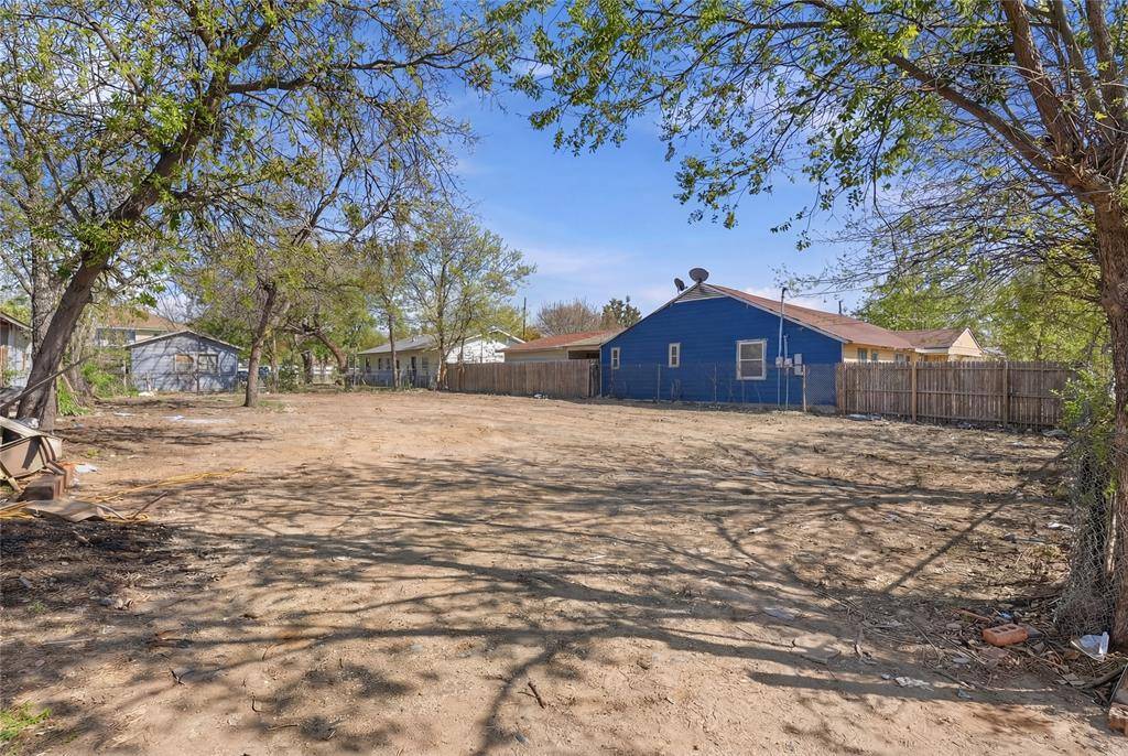 310 S Bond Avenue, Dallas, TX 75211