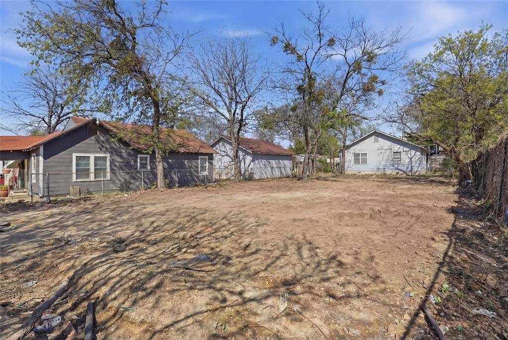 310 S Bond Avenue, Dallas, TX 75211