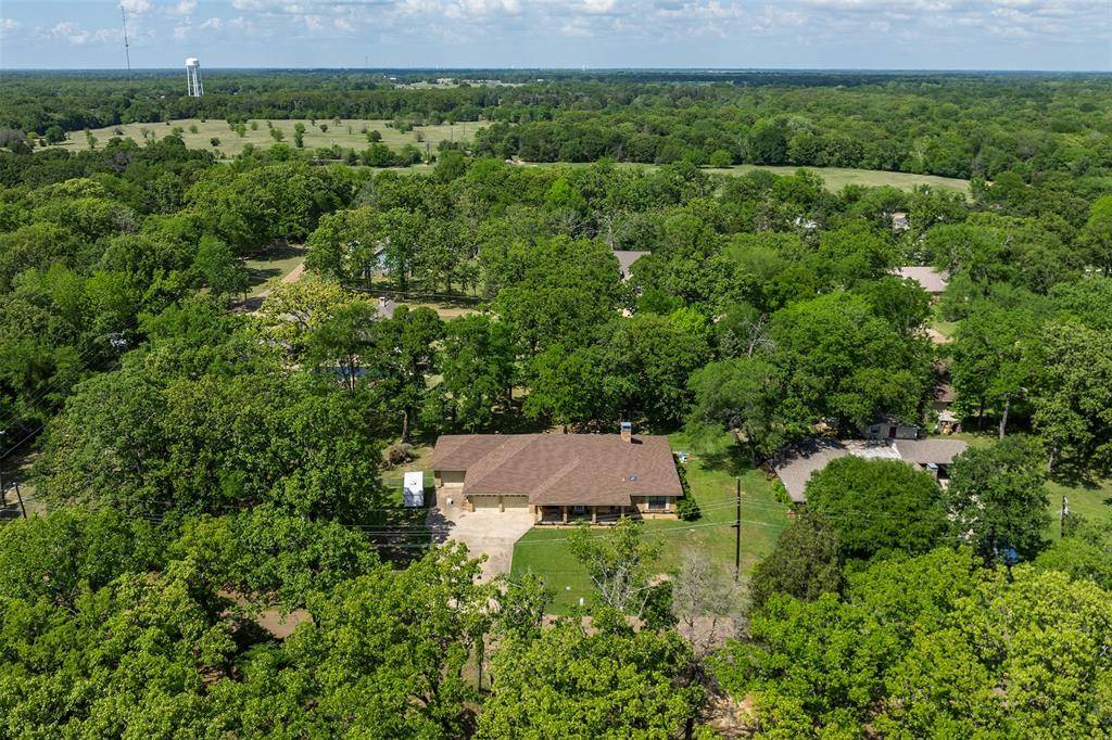 231 Cedarwood Drive, Enchanted Oaks, TX 75156