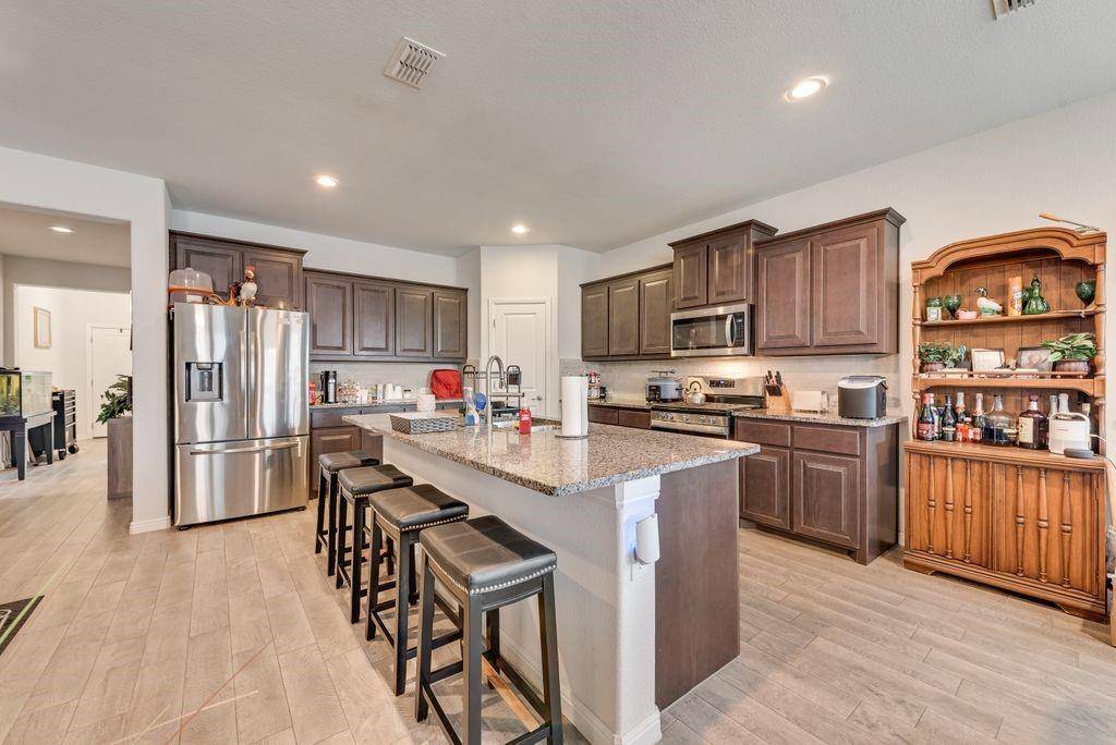 1214 Pacifica Trail, Cleburne, TX 76033