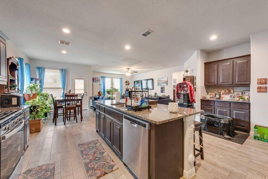 1214 Pacifica Trail, Cleburne, TX 76033