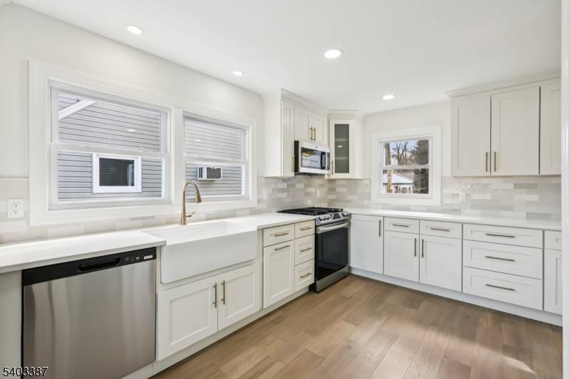 2 Guenter St, Butler Boro, NJ 07405