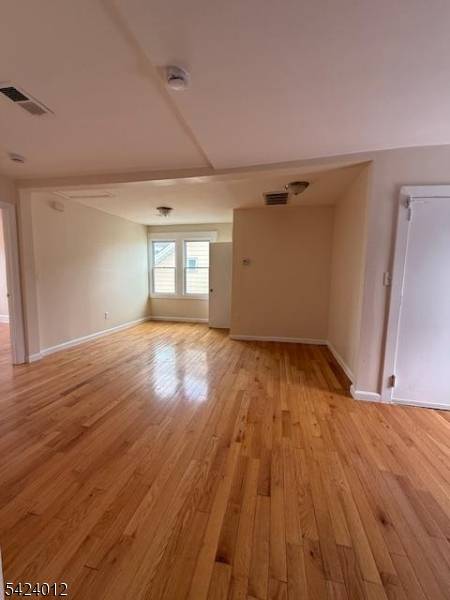 219 Renner Ave, Newark City, NJ 07112