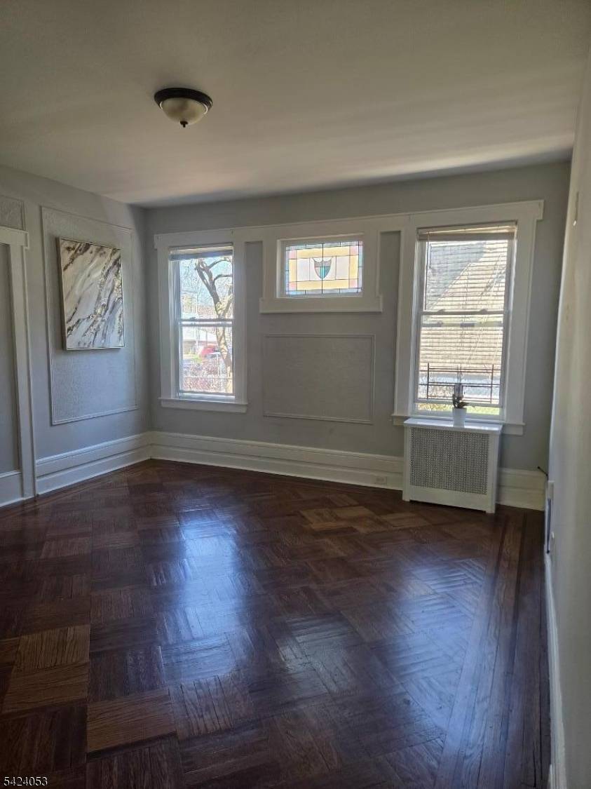 136 Hobson St, Newark City, NJ 07112