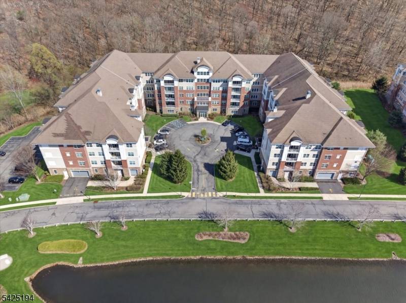 5205 Warrens Way #205, Wanaque Boro, NJ 07465