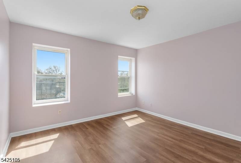 133 N Maple Ave #405, East Orange City, NJ 07017