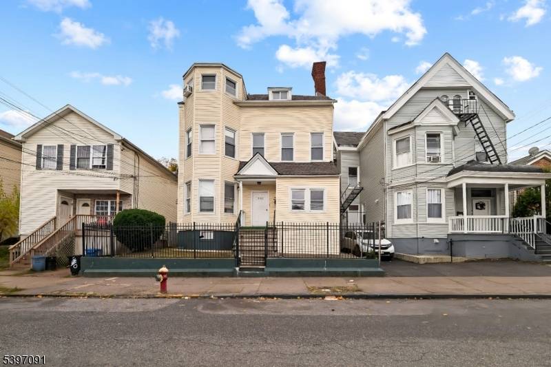 436 Ellison St, Paterson City, NJ 07501