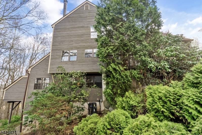 47 Manchester Ln #A, West Milford Twp., NJ 07480