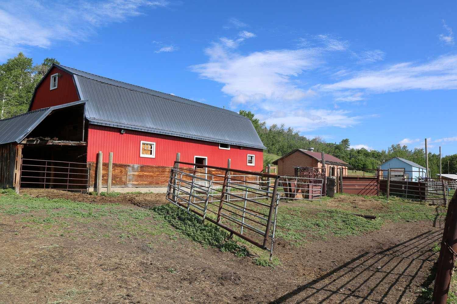 6106 Hwy 774 HWY, Beaver Mines, AB T0K 1W0