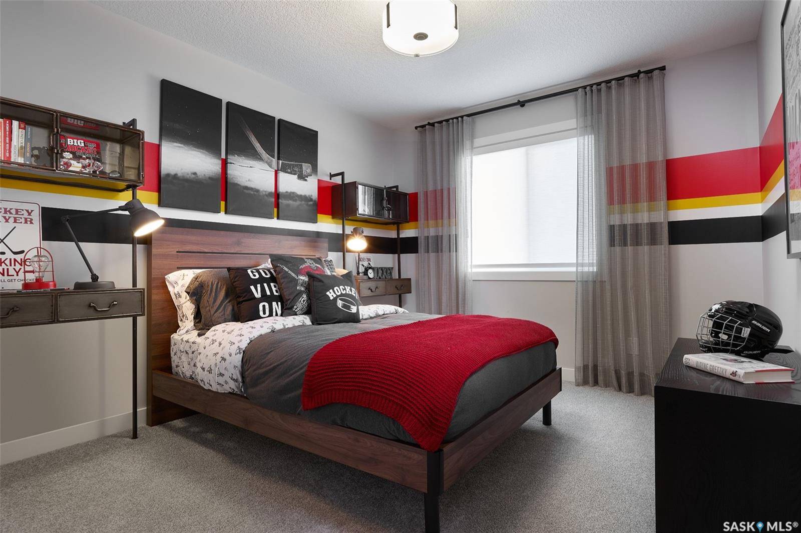 1122 Camden GARDENS, White City, SK S4L 0G3