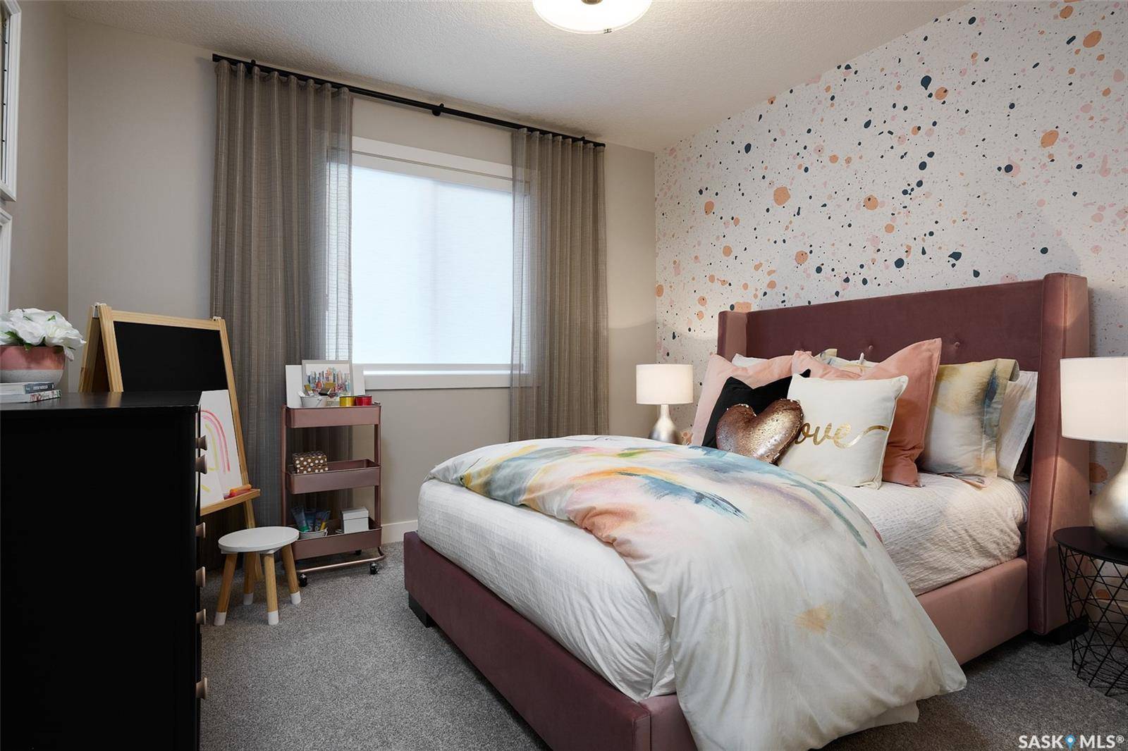 1122 Camden GARDENS, White City, SK S4L 0G3