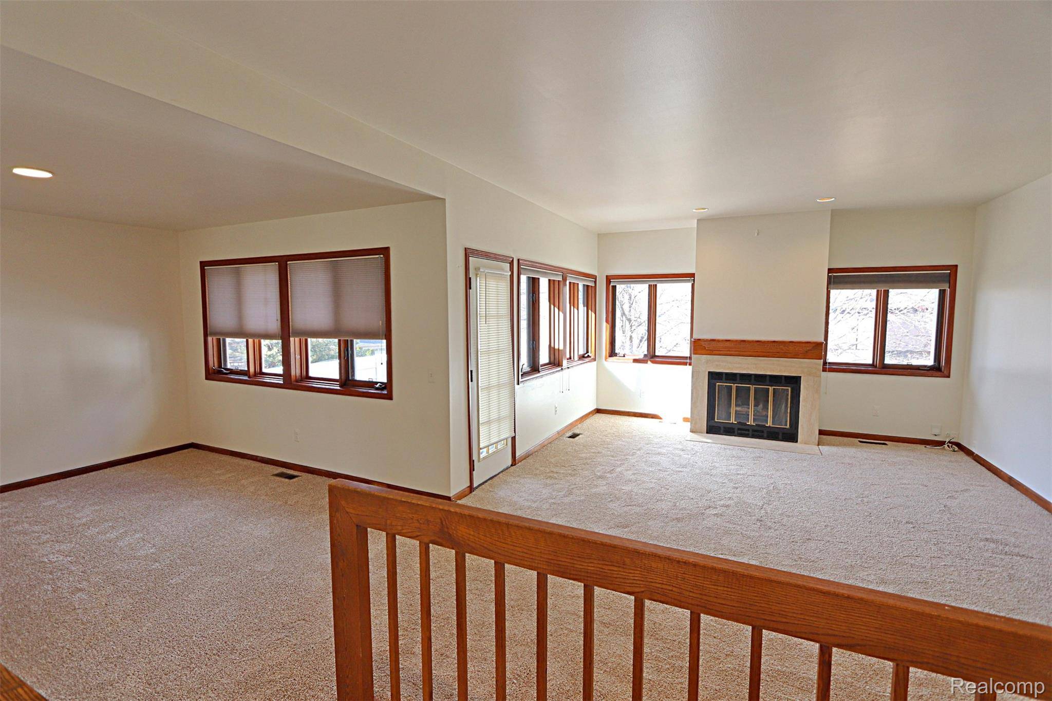 35132 Meadow LN #37, Farmington Hills, MI 48335