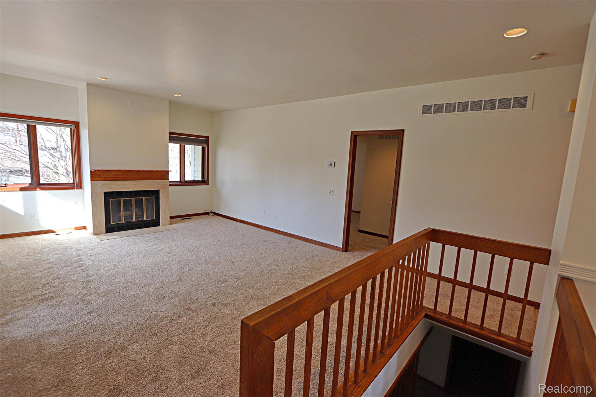 35132 Meadow LN #37, Farmington Hills, MI 48335