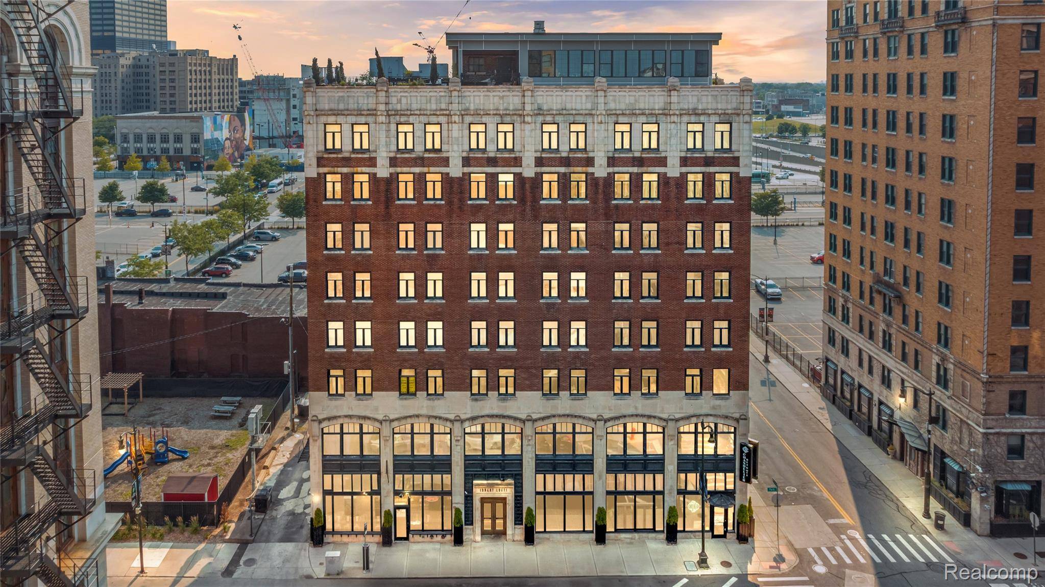 2233 Park AVE #5A, Detroitcity_wayne, MI 48201