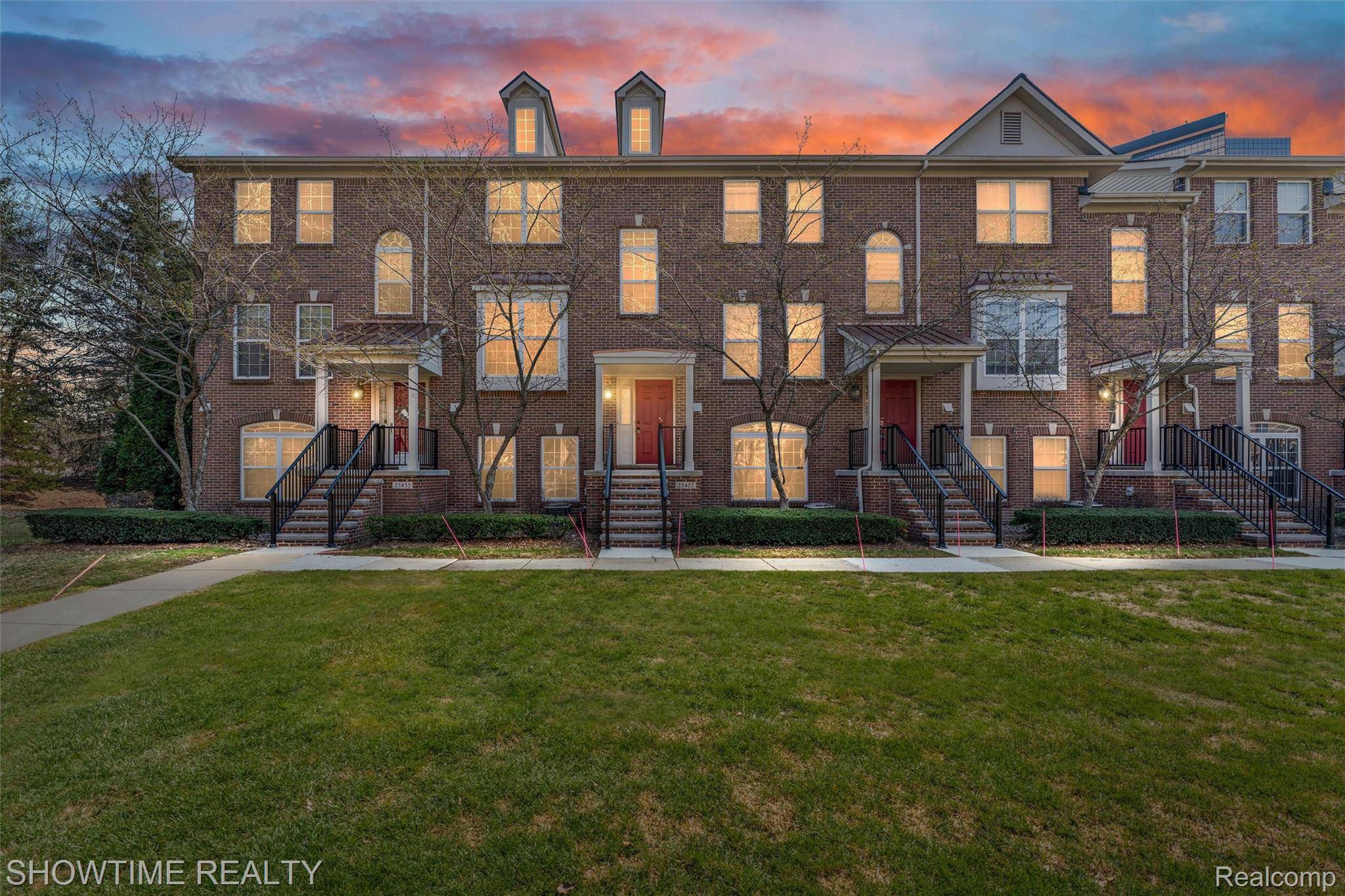 25457 Saint James, Southfield, MI 48075