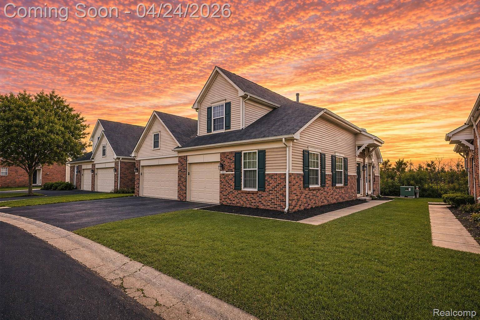 150 Legacy Park CIR, Dearborn Heights, MI 48127