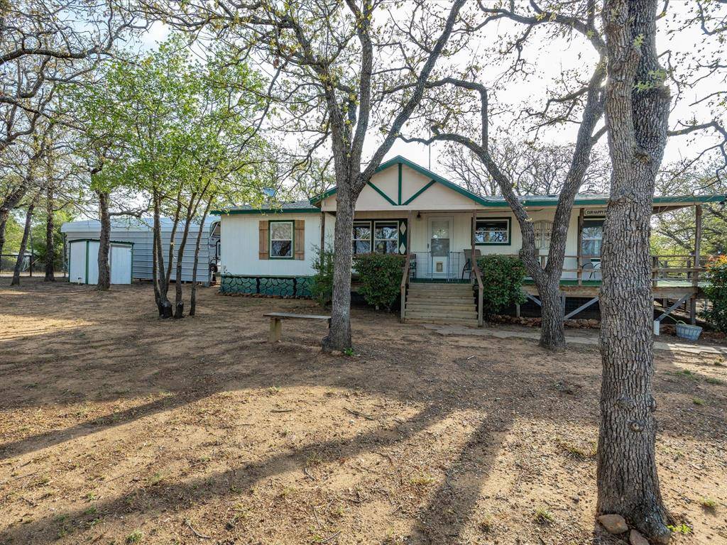 304 Catfish Trail, Bowie, TX 76230