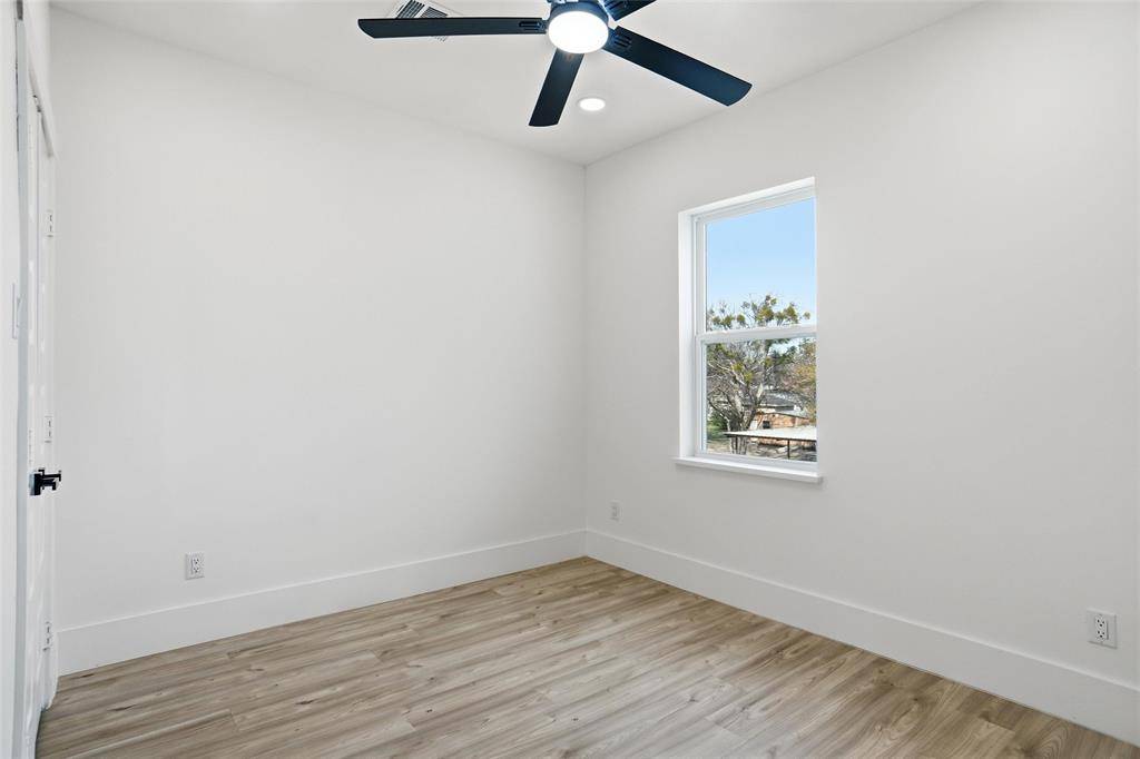 118 Willow Lane, Roanoke, TX 76262