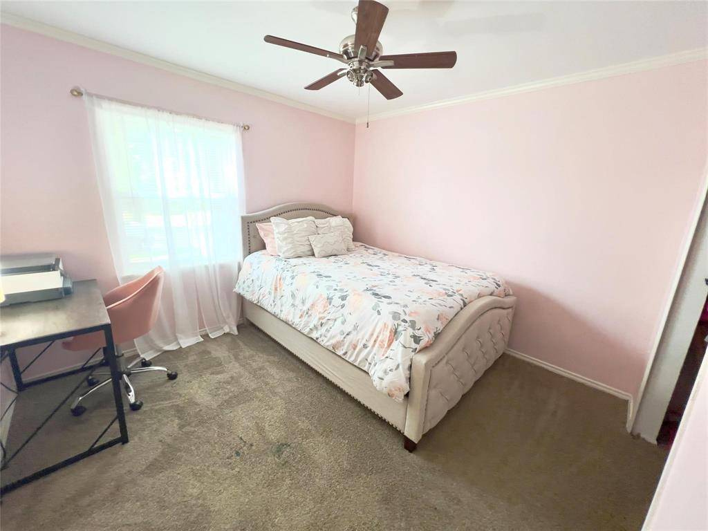 2902 Rayswood Drive, Carrollton, TX 75007