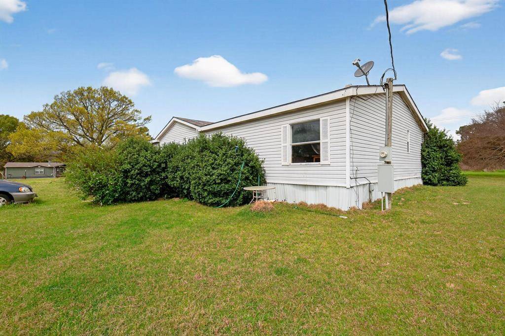 142 Vz County Road 4830, Ben Wheeler, TX 75754