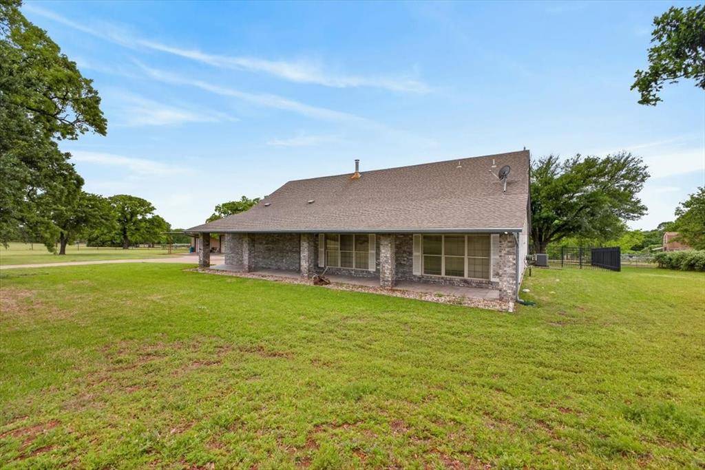 4609 Slayton Road, Cleburne, TX 76031