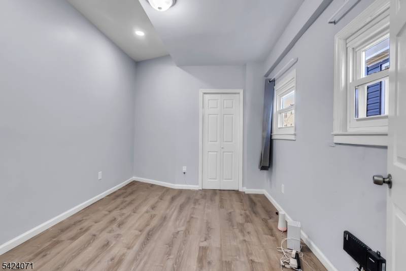 162 S Clinton St, East Orange City, NJ 07018