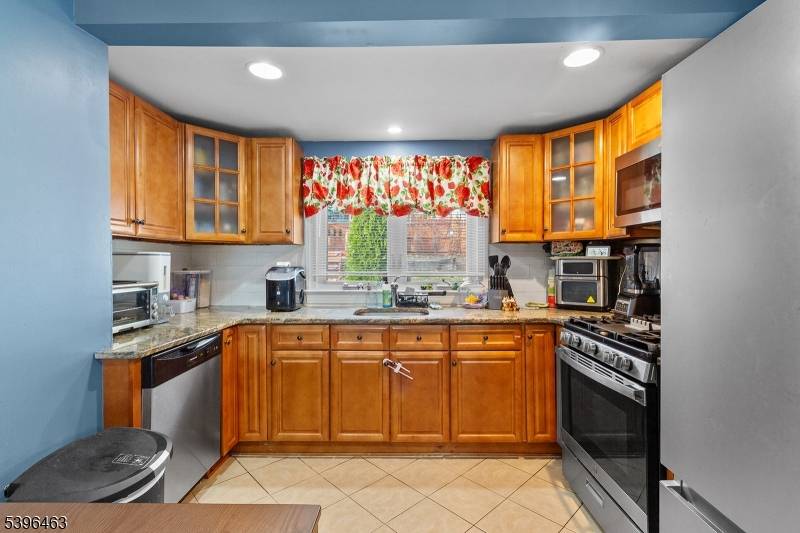 34 Avenue B, Haledon Boro, NJ 07508