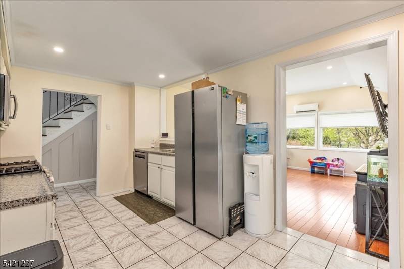 296 Berkeley Avenue, Bloomfield Twp., NJ 07003