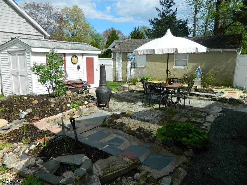 20 Saint Charles Ave, West Caldwell Twp., NJ 07006