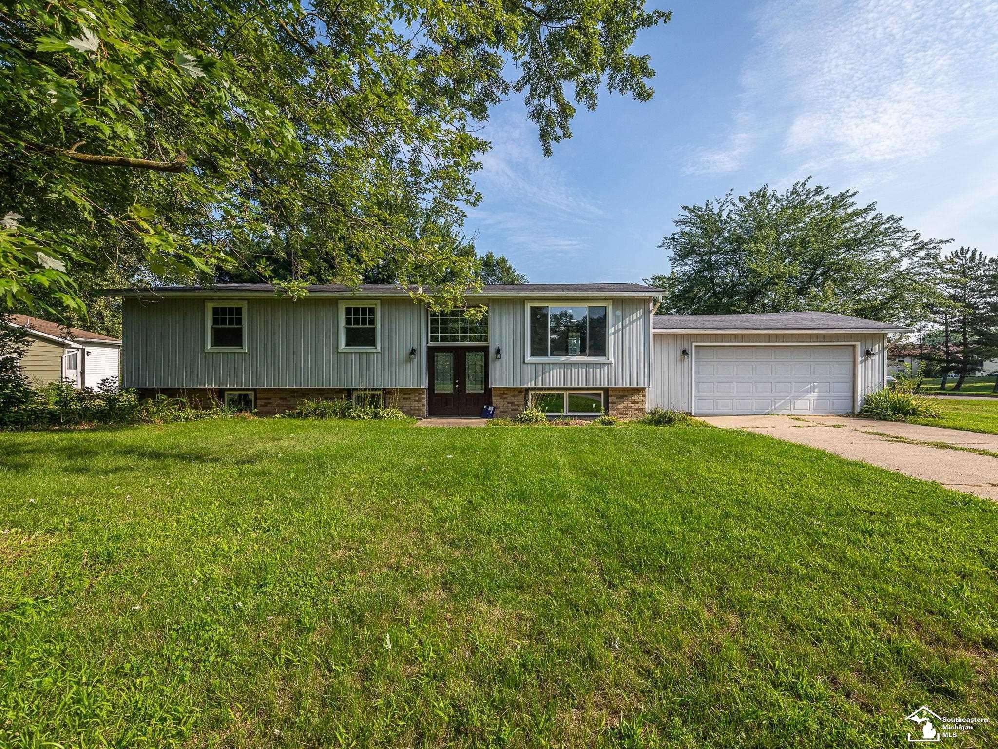 370 S Monroe RD, Blissfield, MI 49228