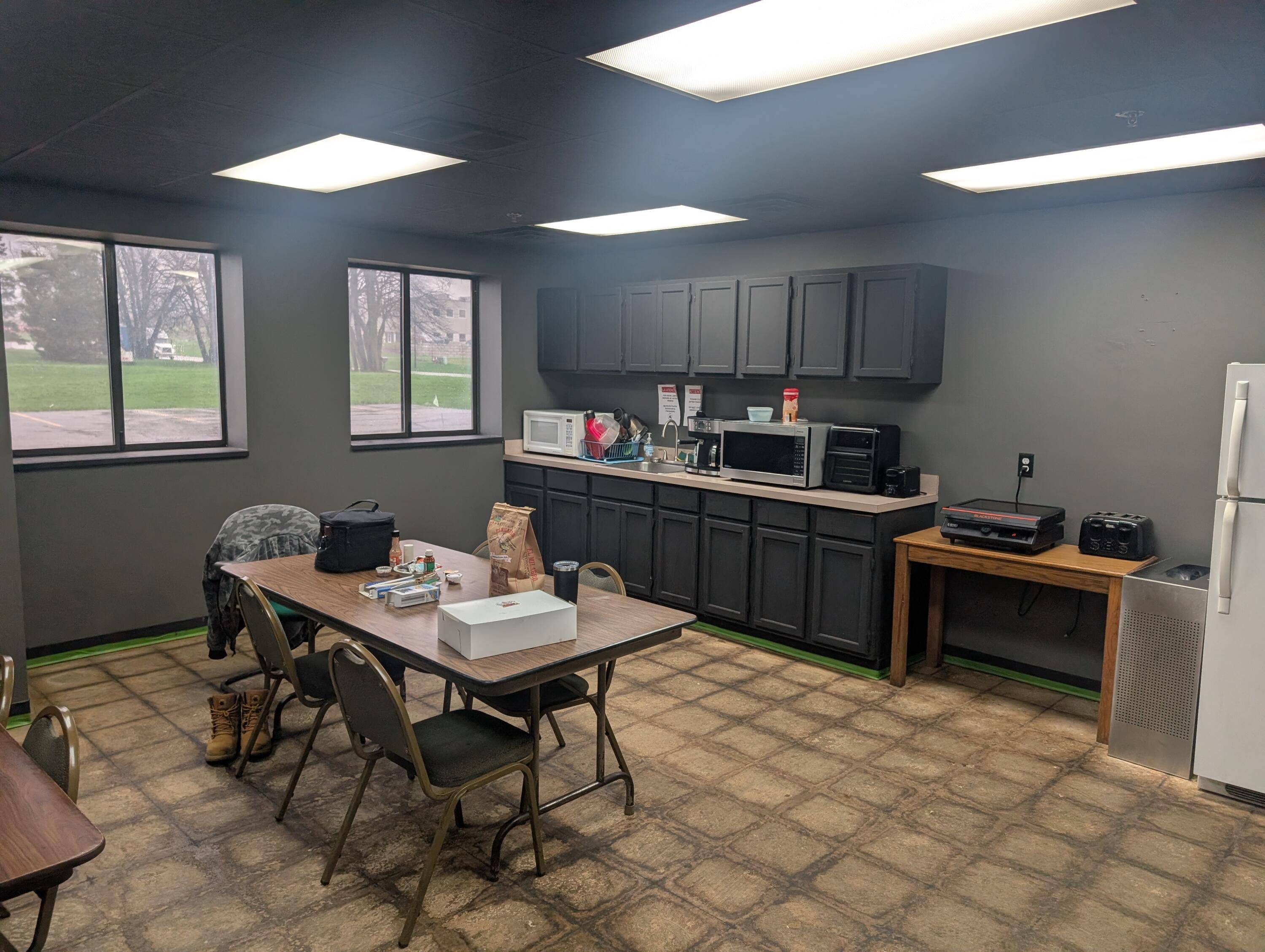 821 Productions PL, Holland City, MI 49423