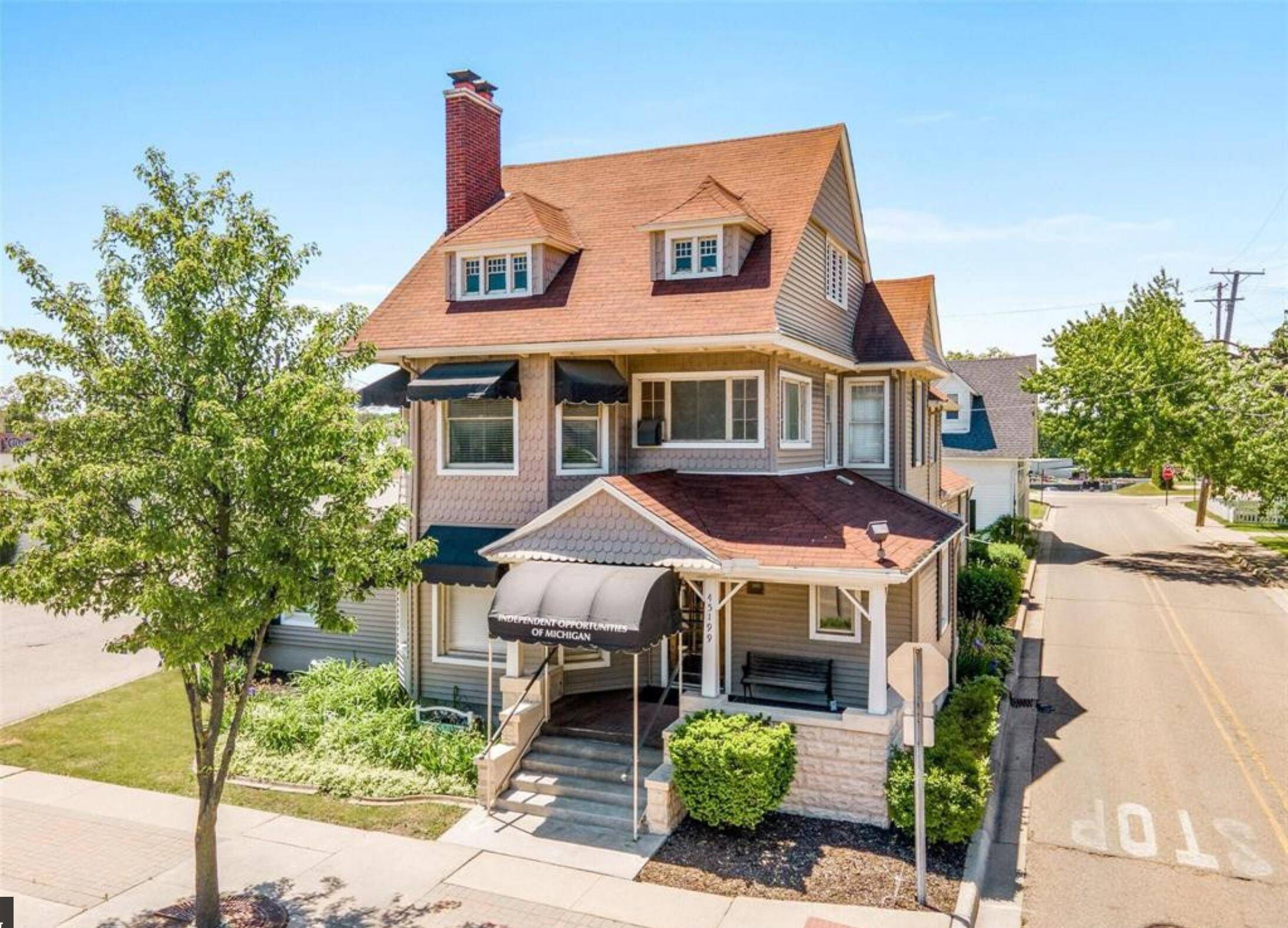 45199 Cass AVE, City Of Utica, MI 48317