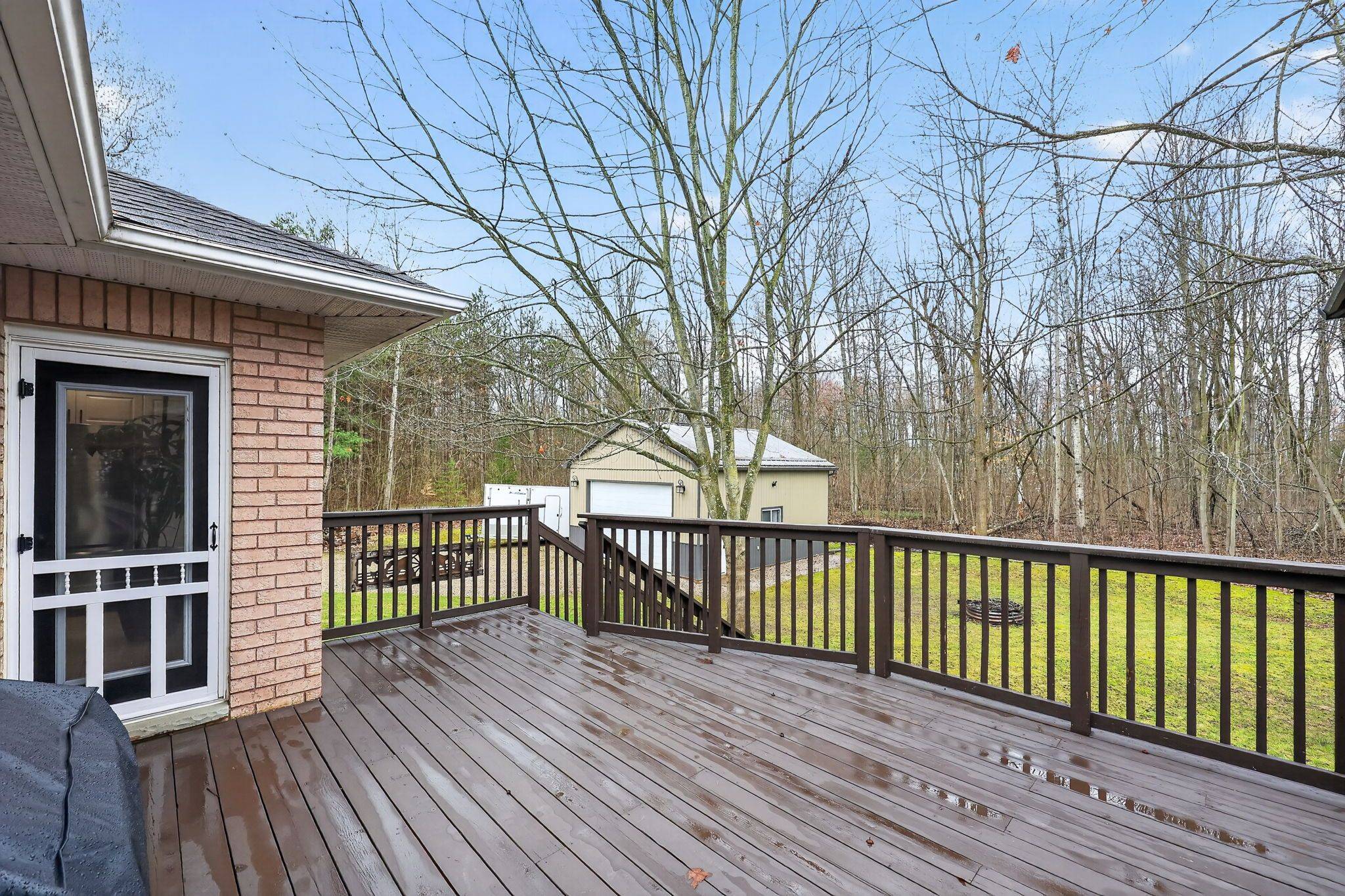 2 Cindy LN, Adjala-tosorontio, ON L0M 1M0