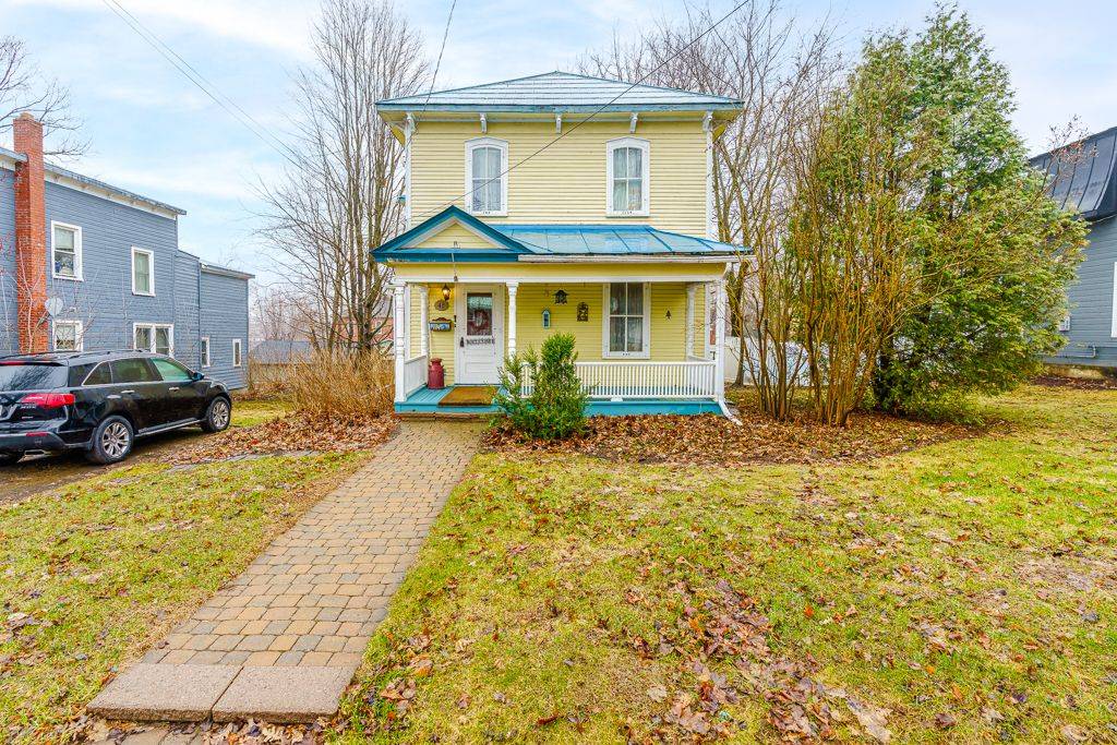 48 St George ST E, North Glengarry, ON K0C 1A0