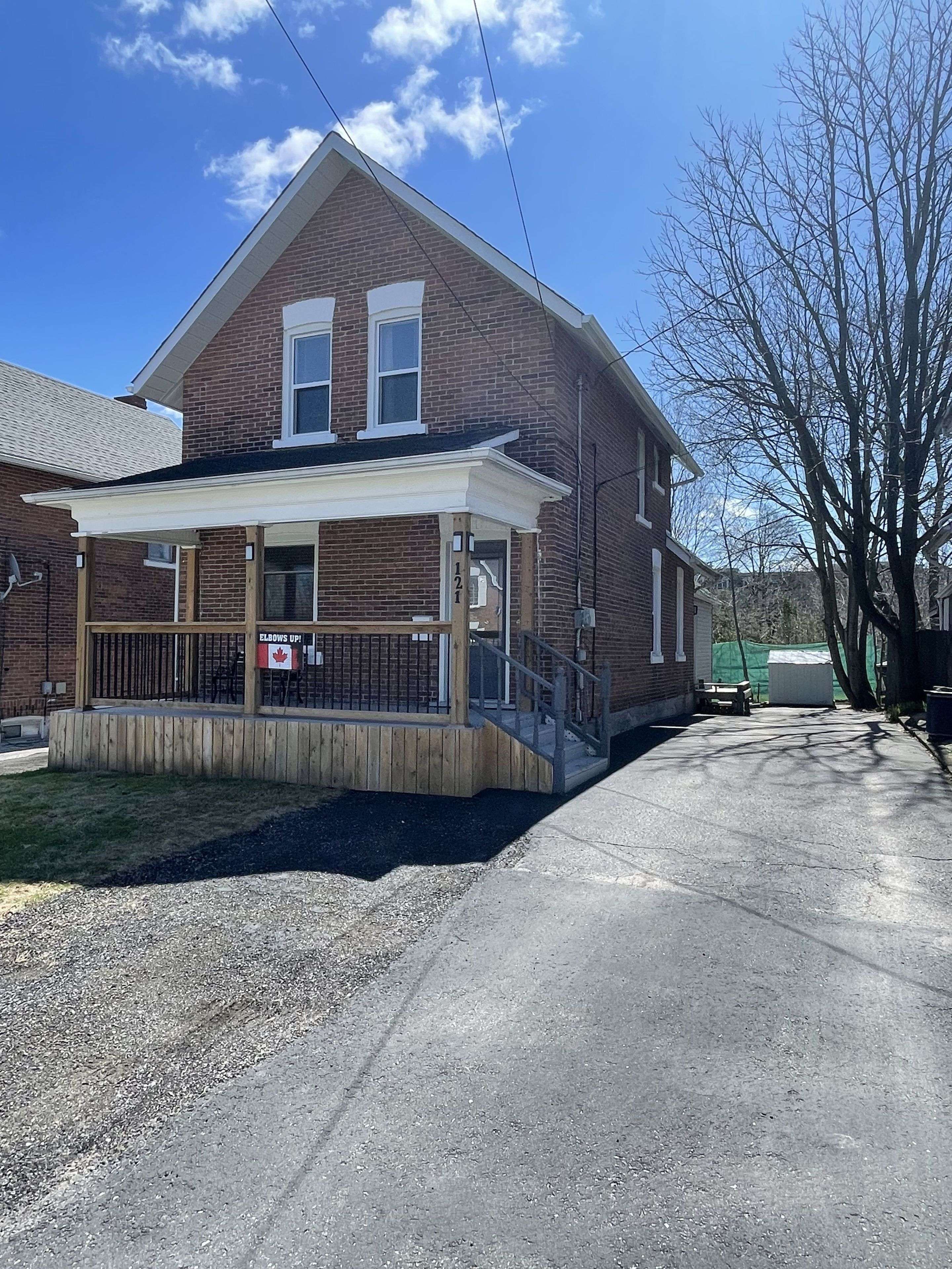 121 Durham ST W, Kawartha Lakes, ON K9V 2R3