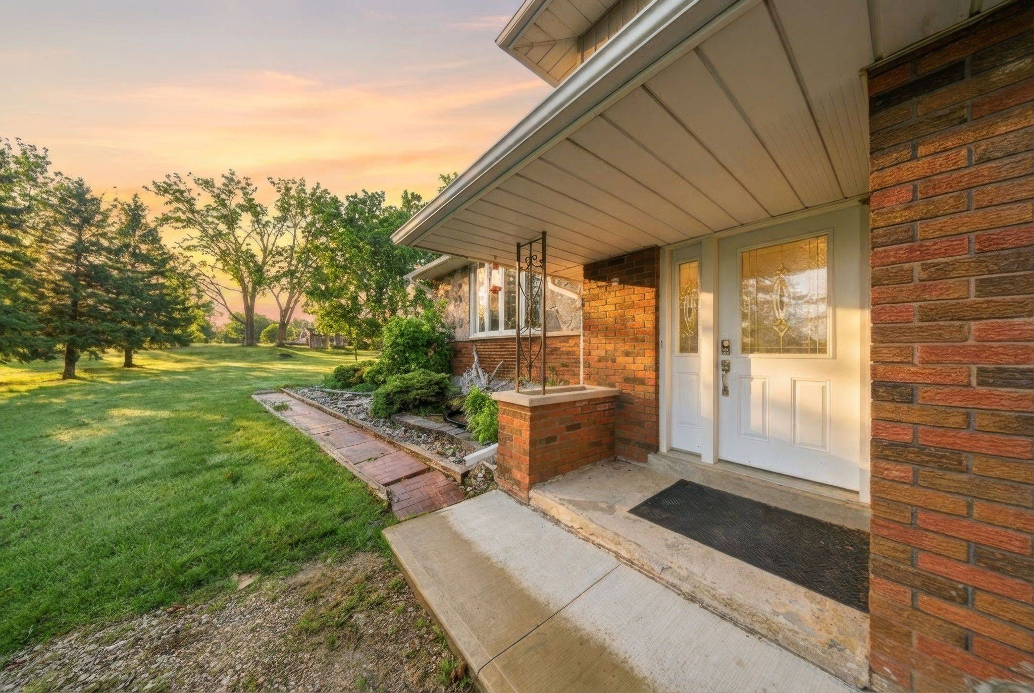 11 Burtch RD, Brant, ON N0E 1K0