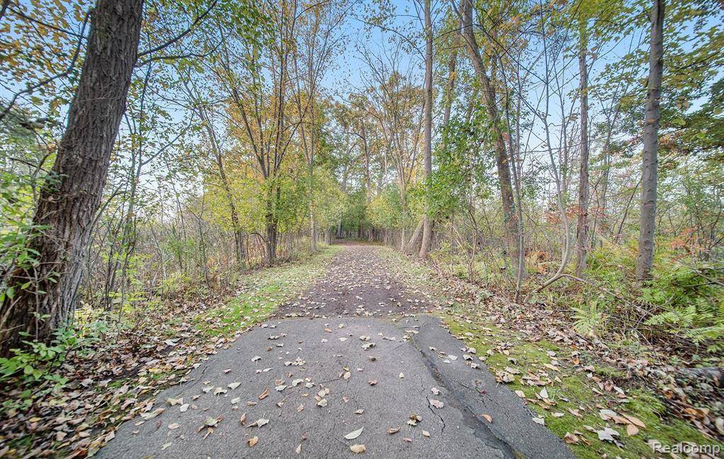 4956 Oak Hill DR #78, Waterford Charter Township, MI 48329