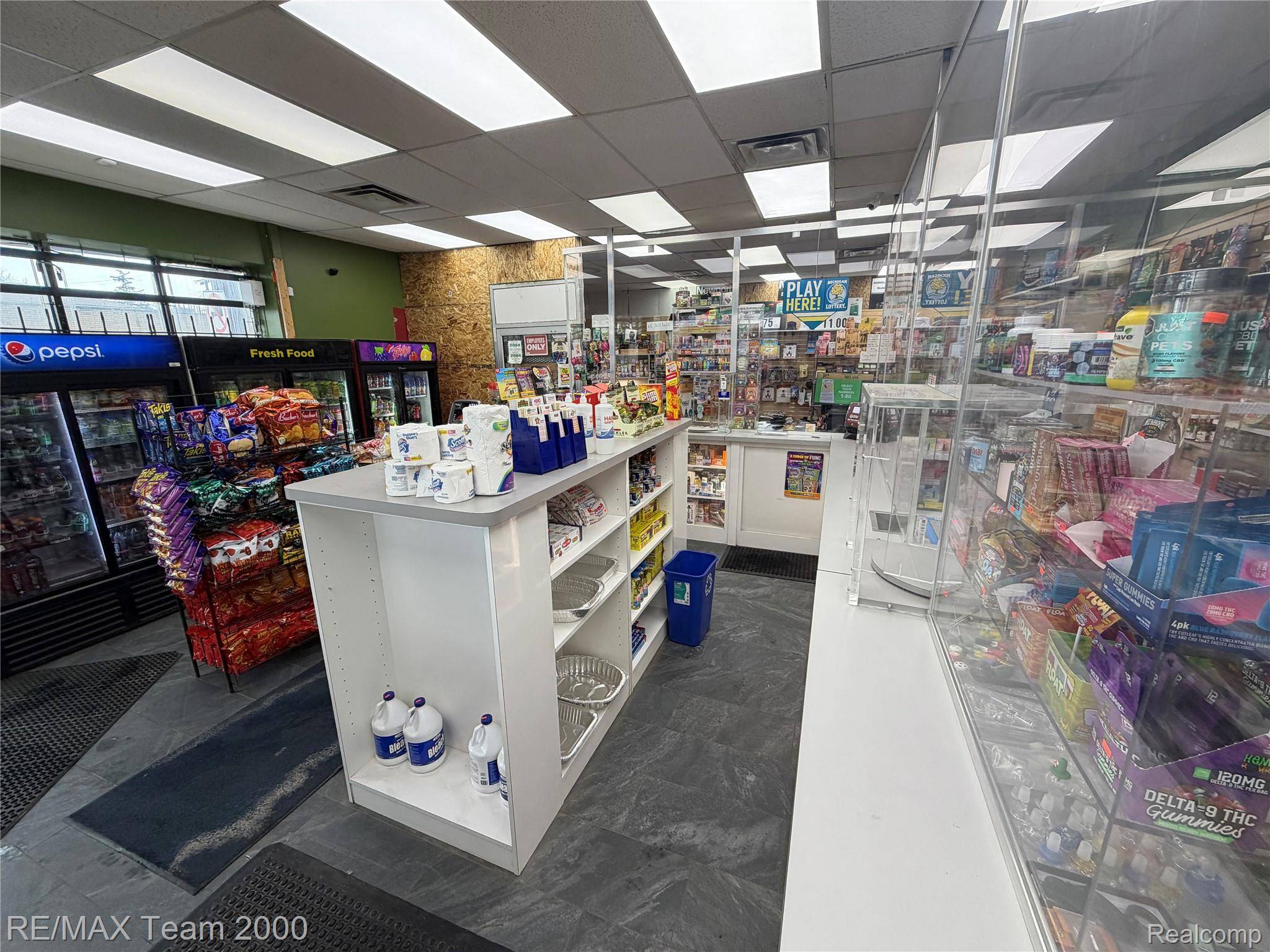 19501 W Warren AVE, Detroit, MI 48228