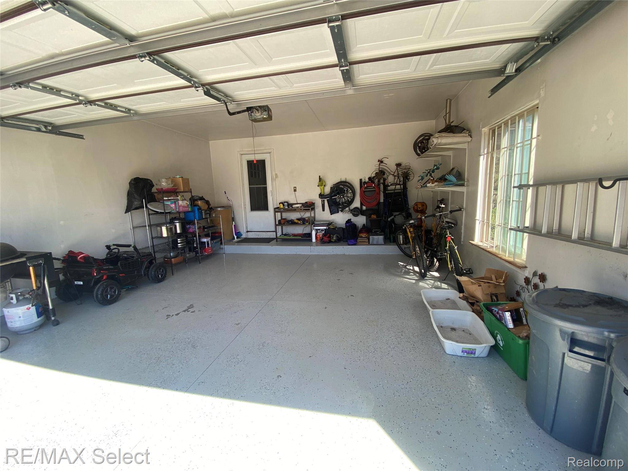 5057 Sandalwood DR, Grand Blanc Charter Township, MI 48439